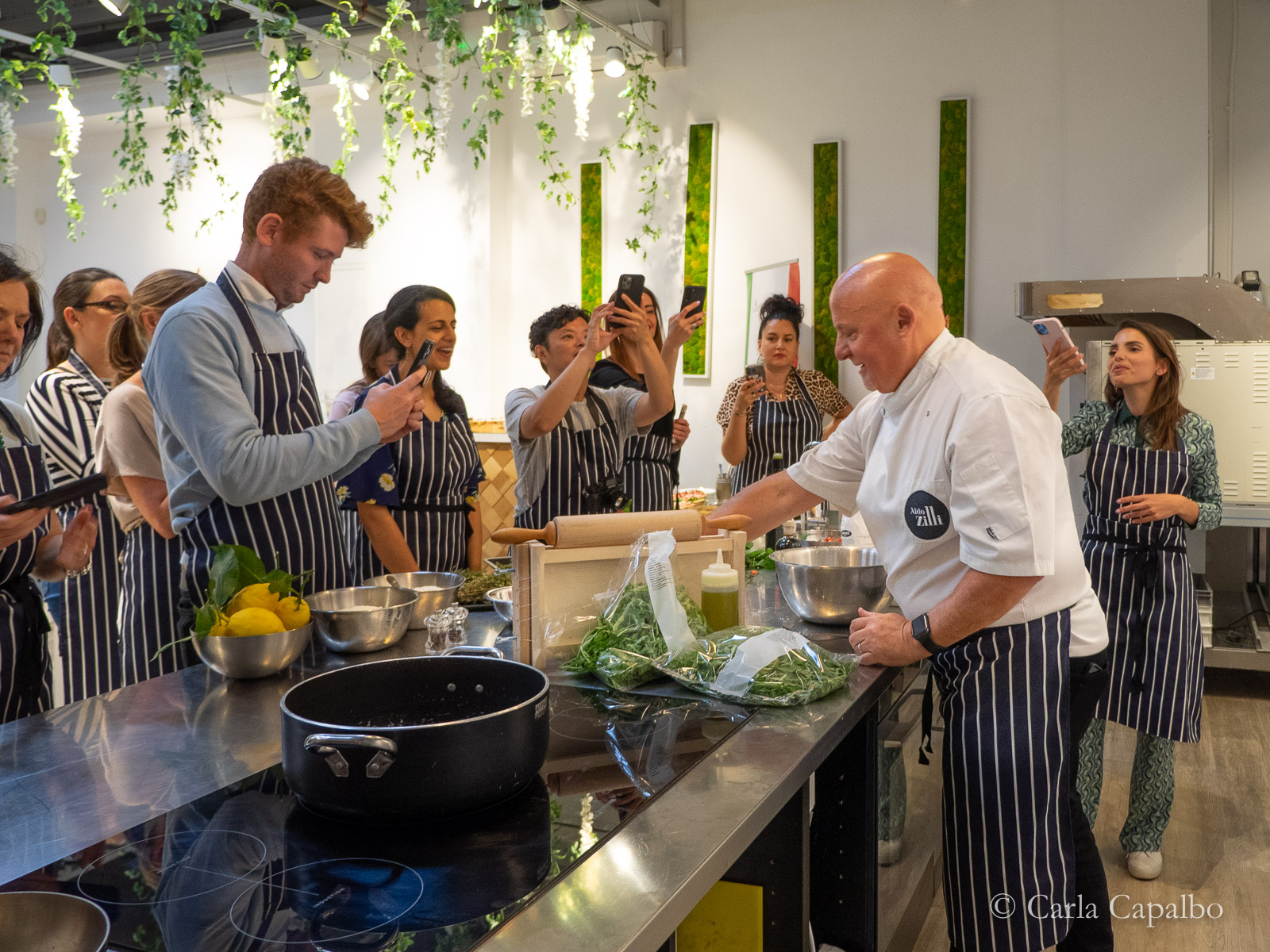 Chef Zilli giving the cooking class at Bellavita Academy